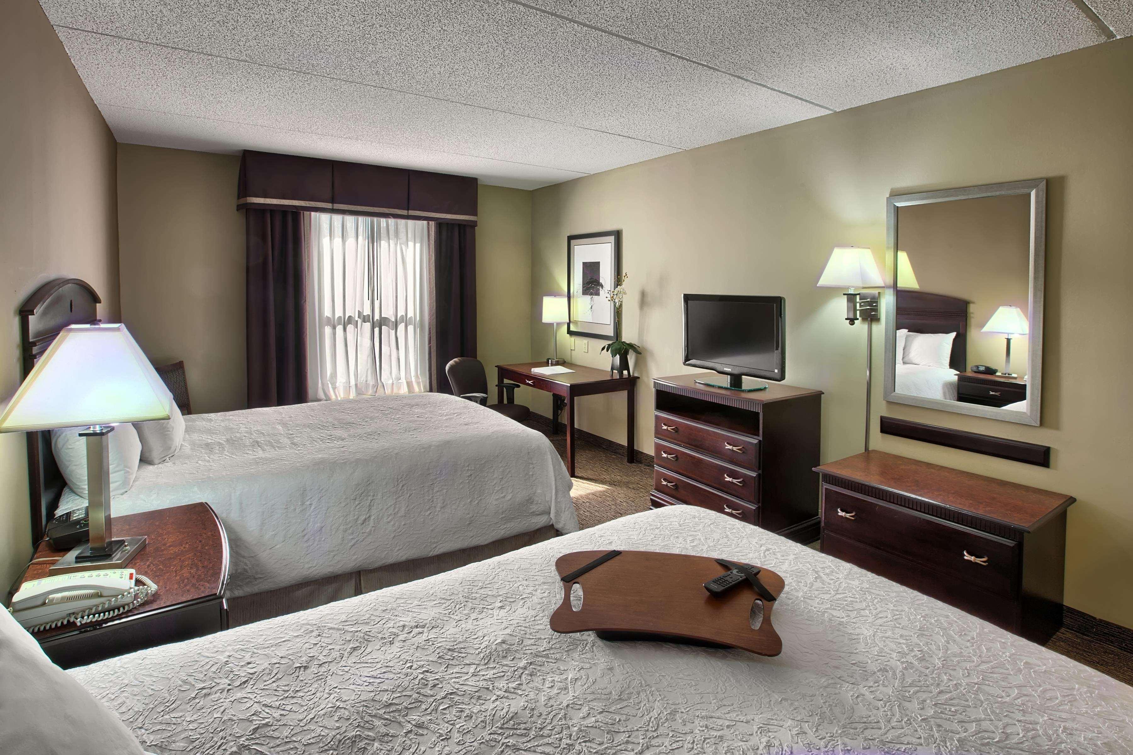 Hampton Inn&Suites Burlington Zimmer foto