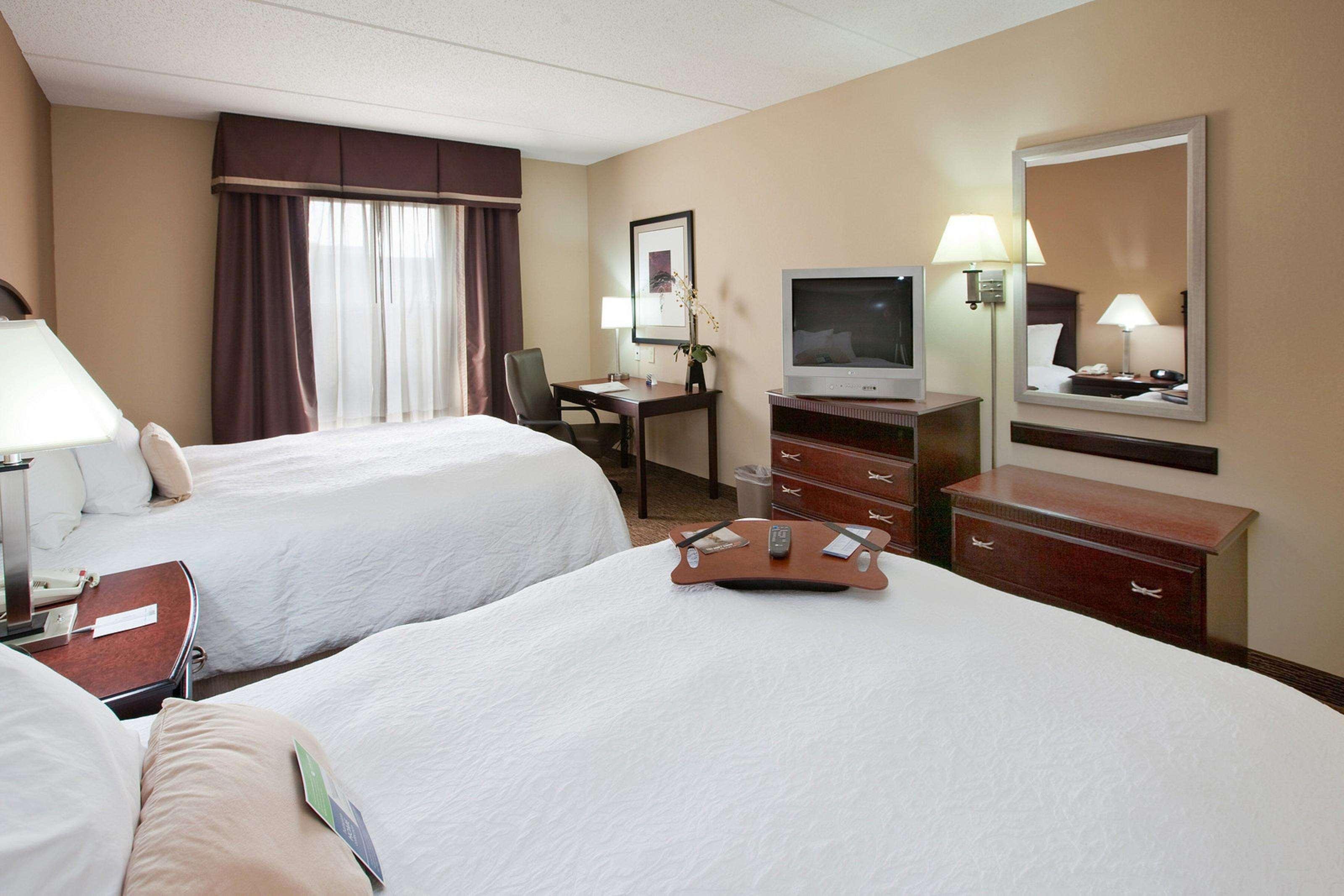 Hampton Inn&Suites Burlington Zimmer foto