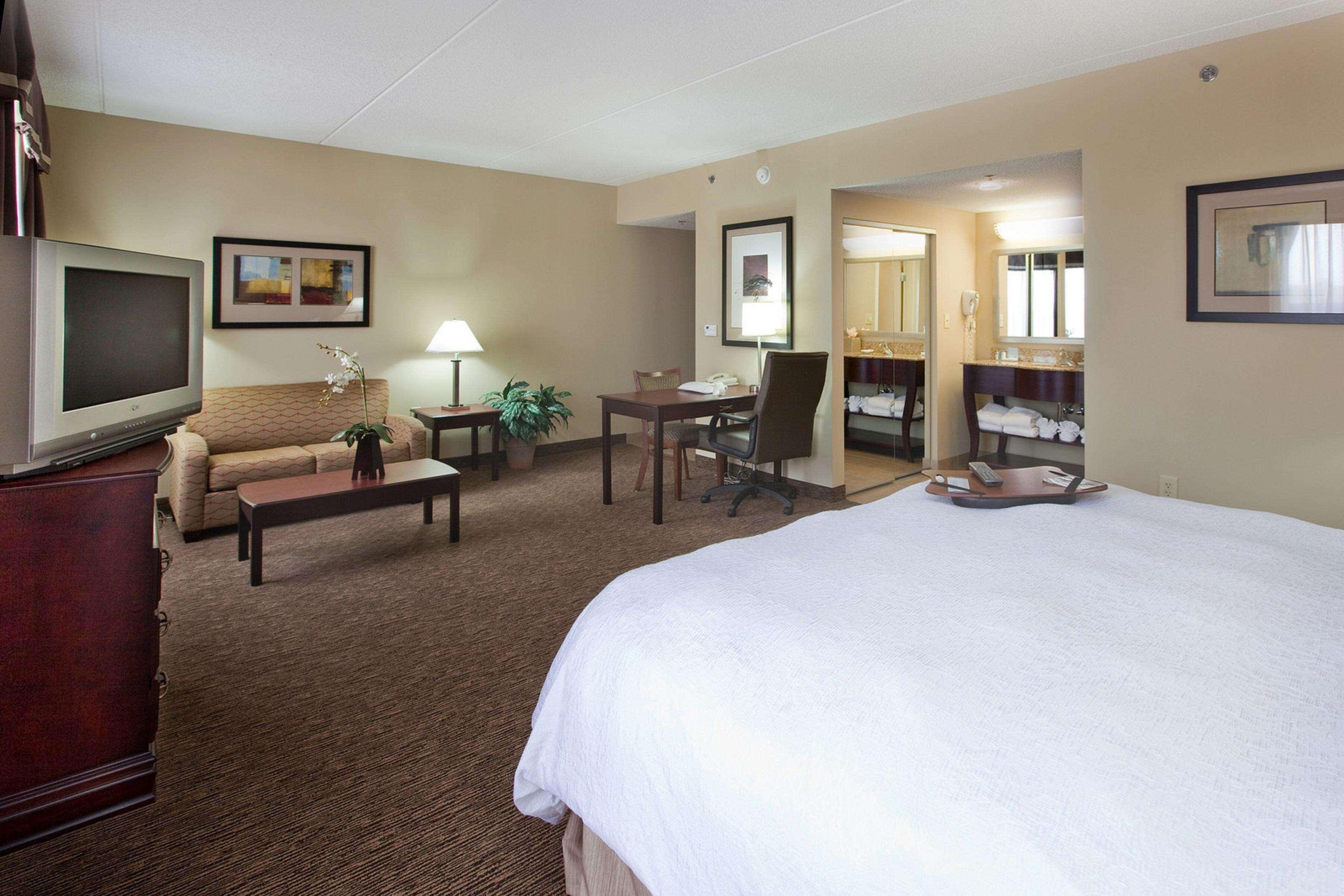 Hampton Inn&Suites Burlington Zimmer foto