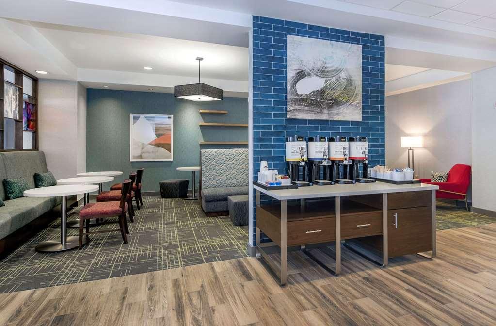 Hampton Inn&Suites Burlington Restaurant foto