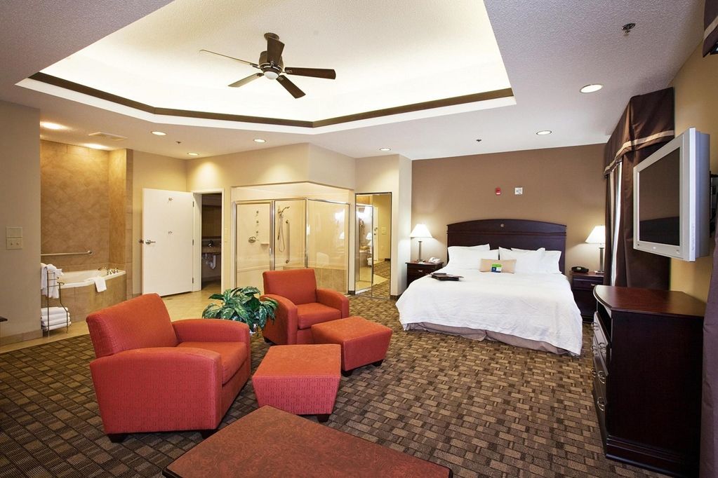 Hampton Inn&Suites Burlington Zimmer foto