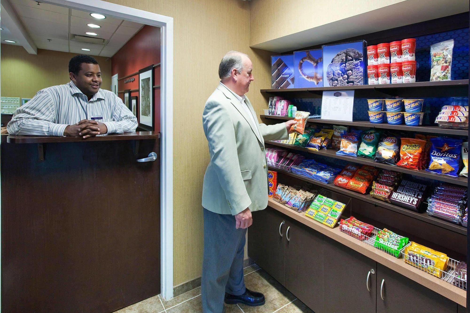 Hampton Inn&Suites Burlington Restaurant foto