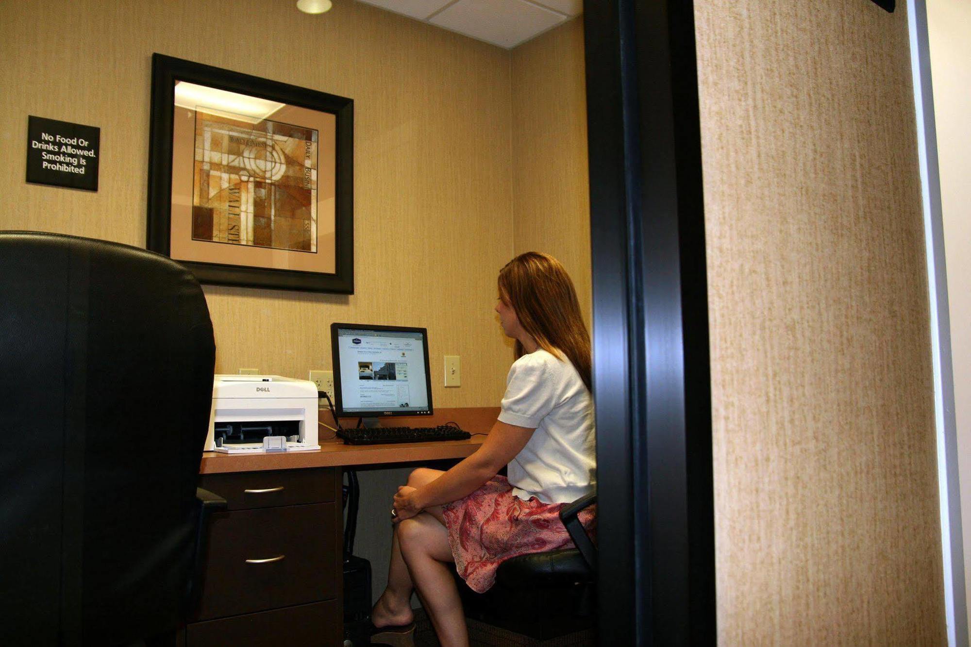 Hampton Inn&Suites Burlington Einrichtungen foto